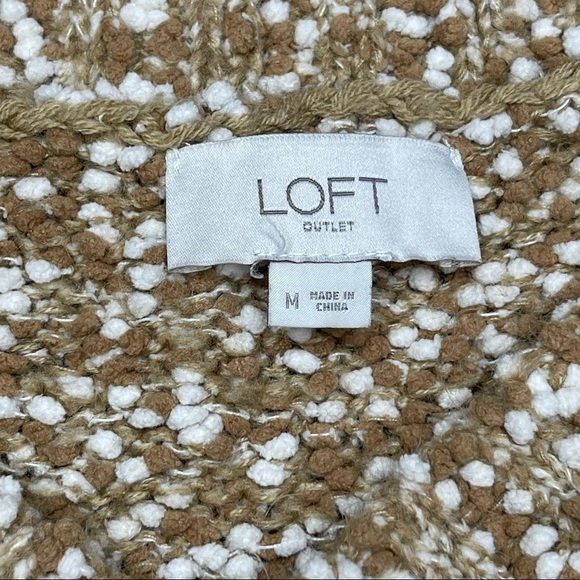 LOFT V-Neck Textured Sweater size Medium - Picture 4 of 9